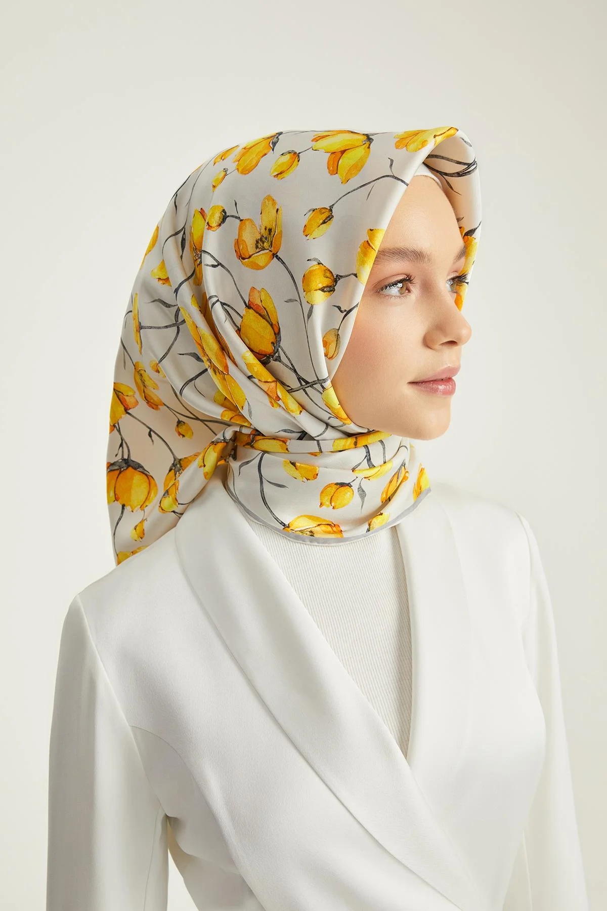 Poanes DESENLİ ÇİFT TARAFLI TWILL İPEK EŞARP görseli 3
