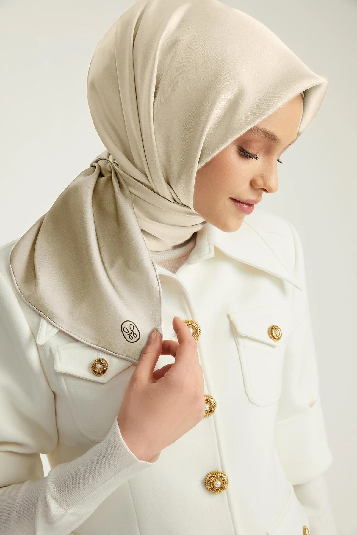 DÜZ ÇİFT TARAFLI TWILL İPEK EŞARP