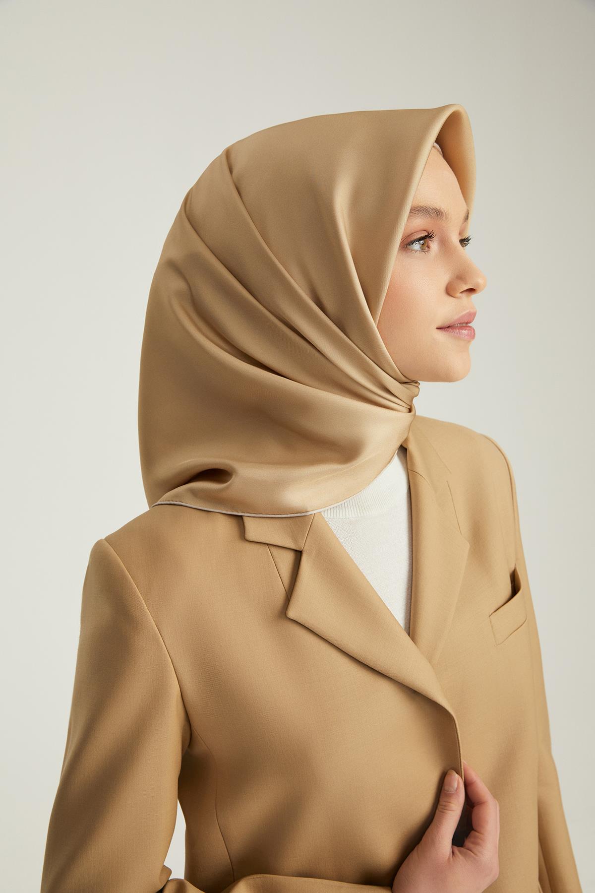 DÜZ ÇİFT TARAFLI TWILL İPEK EŞARP