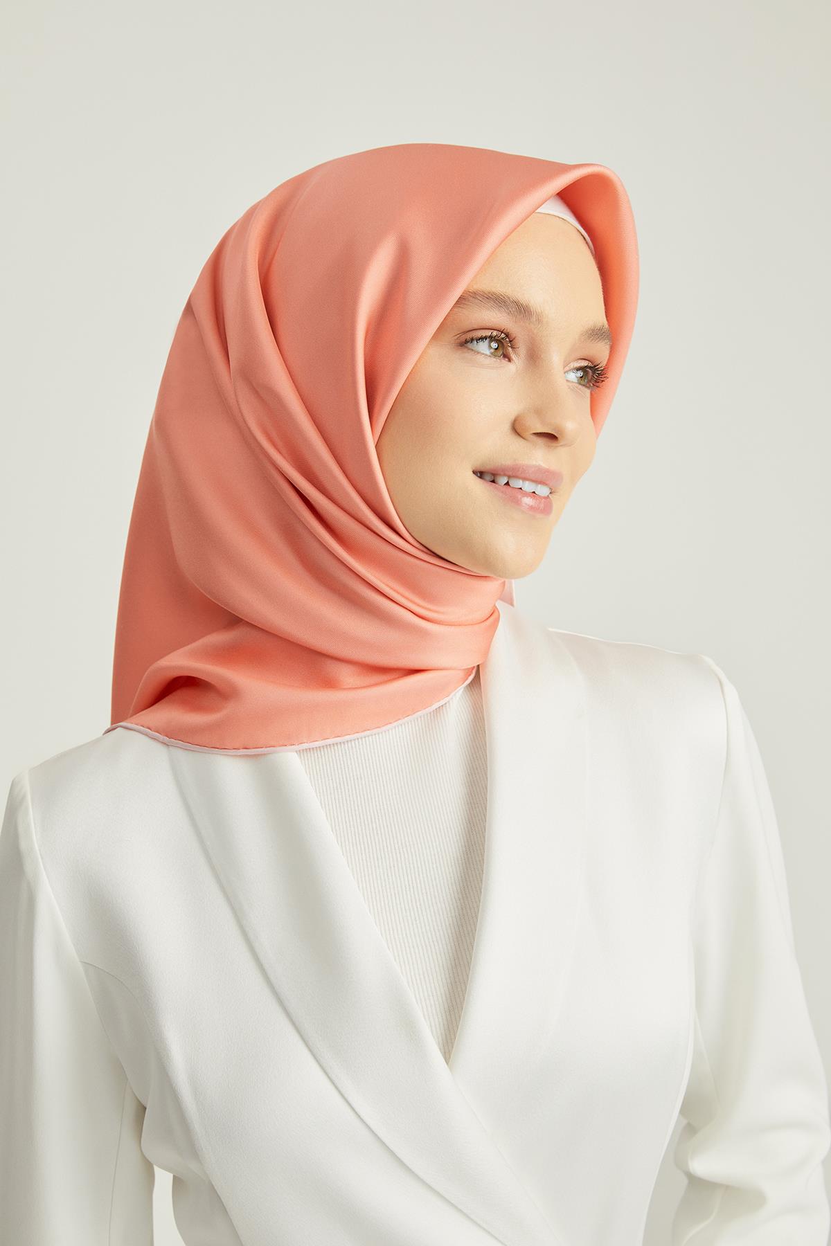 DÜZ ÇİFT TARAFLI TWILL İPEK EŞARP