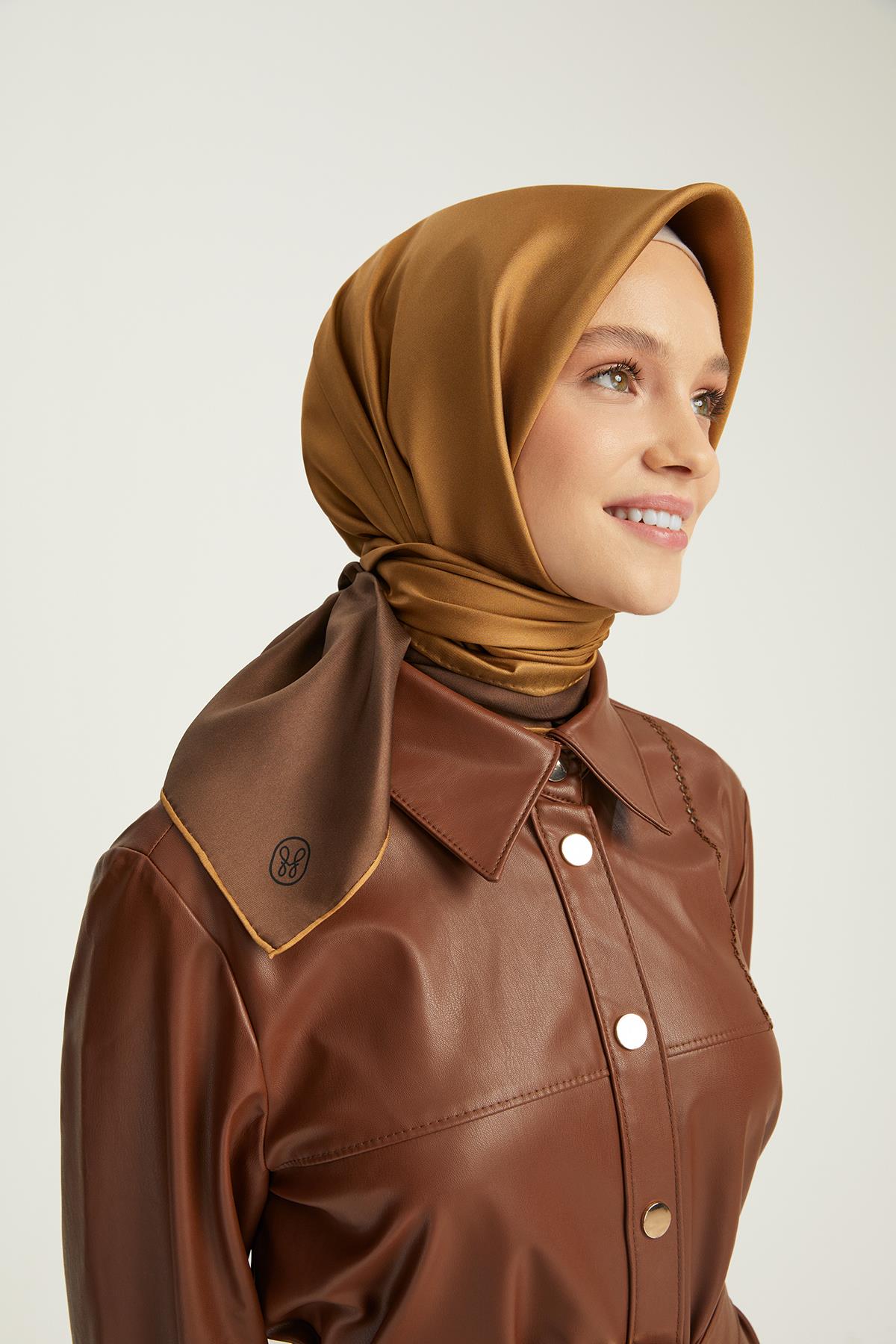 DÜZ ÇİFT TARAFLI TWILL İPEK EŞARP