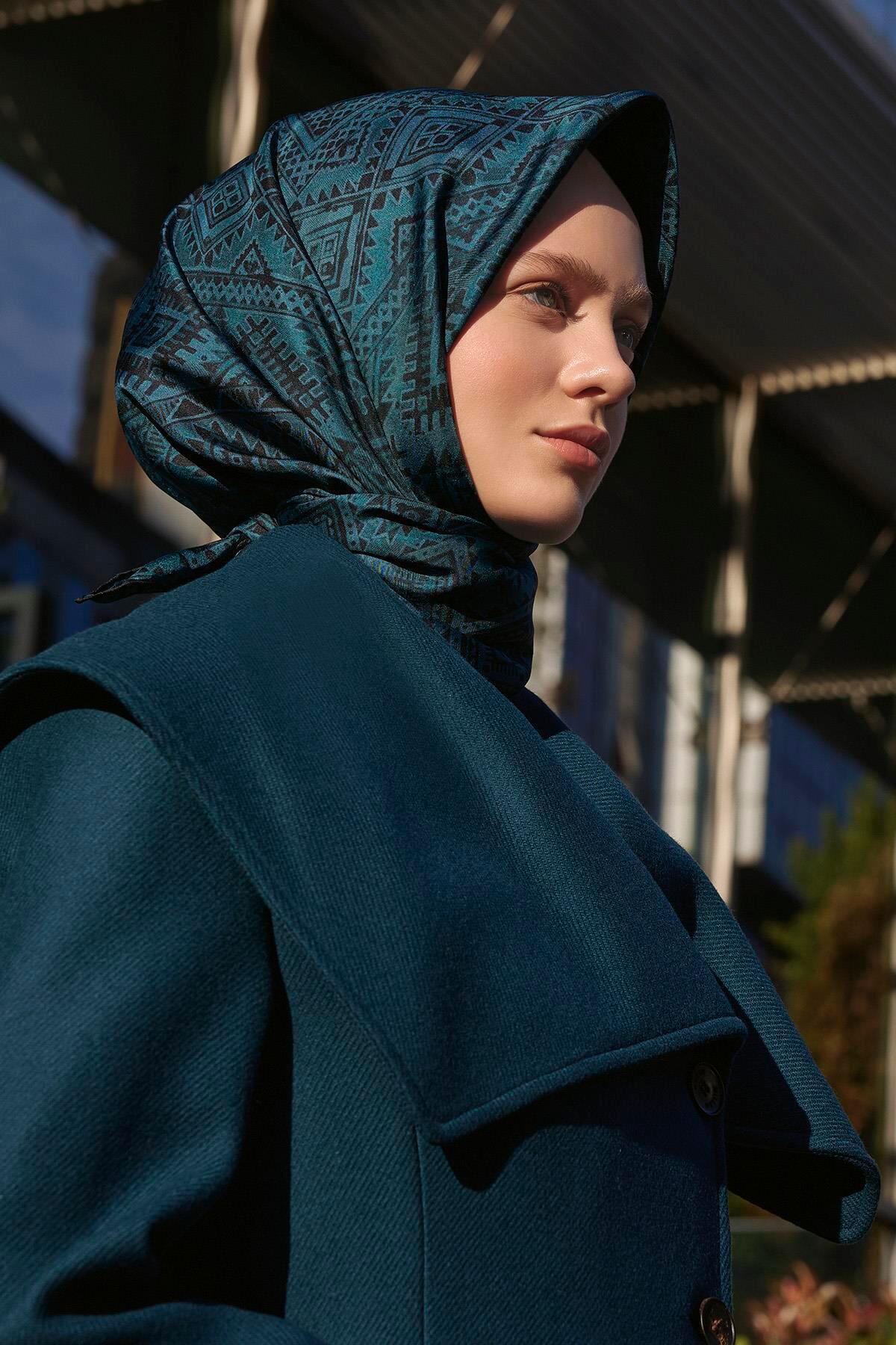 Poanes Etnik Desenli Twill İpek Eşarp görseli 5